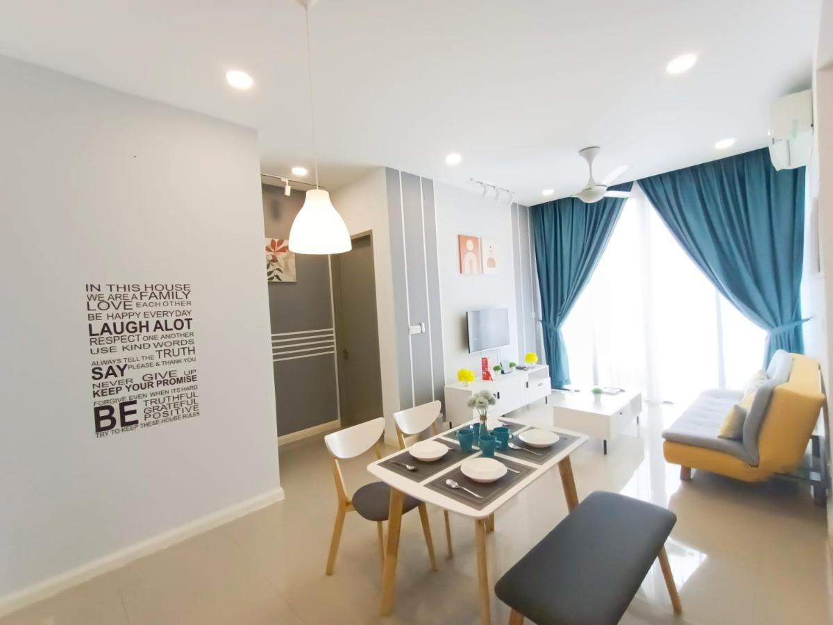 Medini D'Pristine, 3 Min Walk To Legoland, Netflix By Hint Homestay Нусаджайя Экстерьер фото
