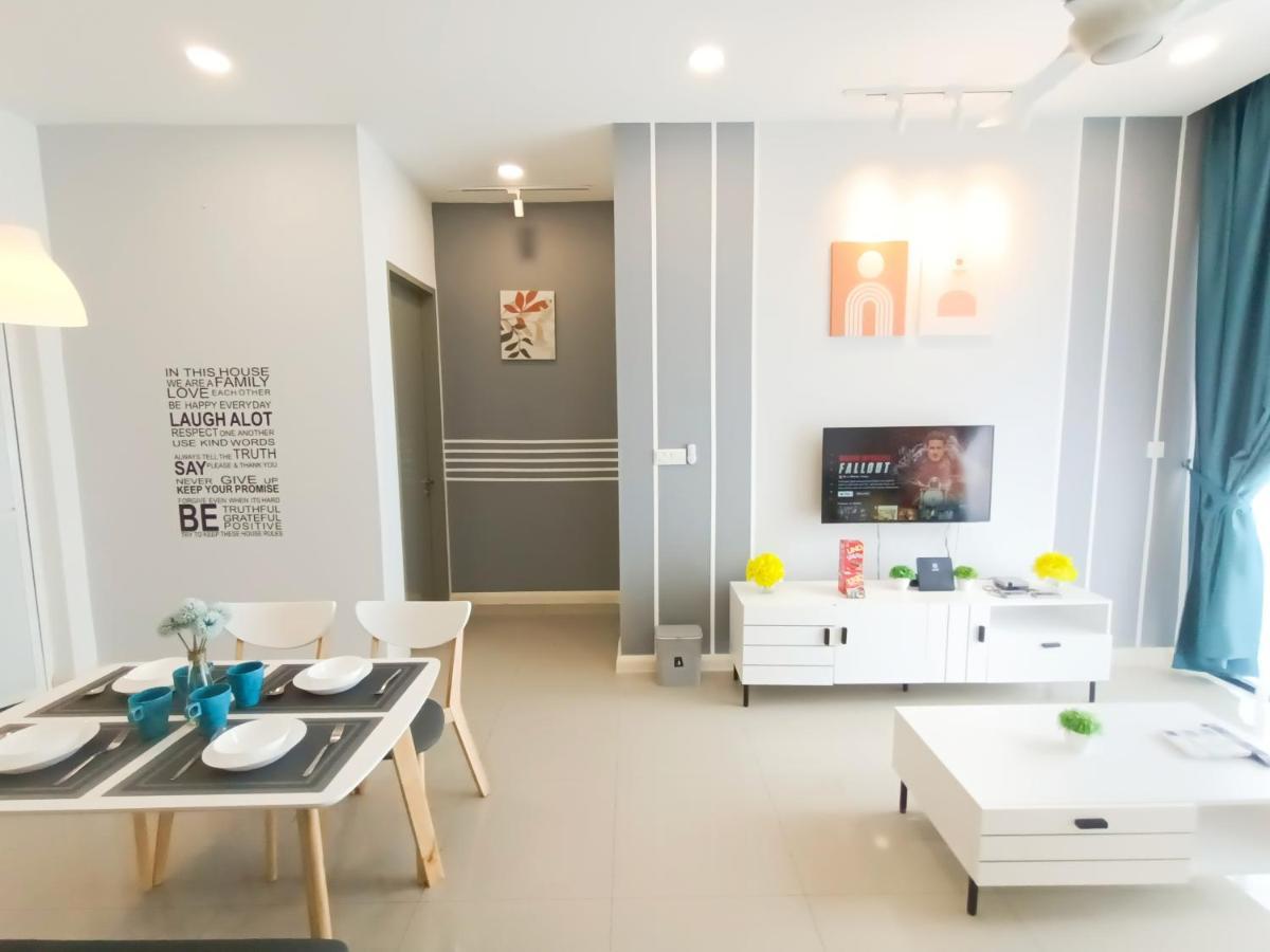 Medini D'Pristine, 3 Min Walk To Legoland, Netflix By Hint Homestay Нусаджайя Экстерьер фото