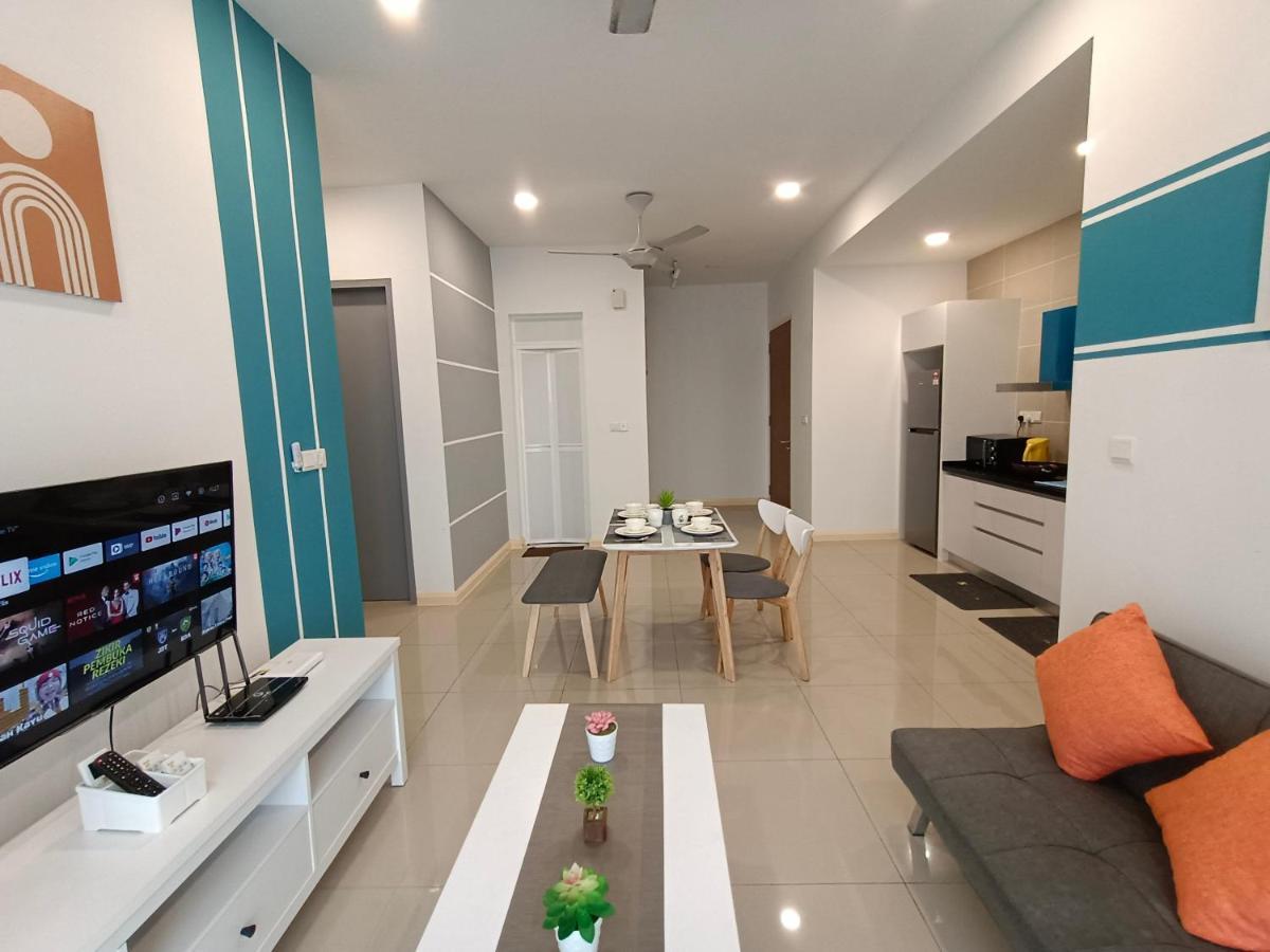 Medini D'Pristine, 3 Min Walk To Legoland, Netflix By Hint Homestay Нусаджайя Экстерьер фото