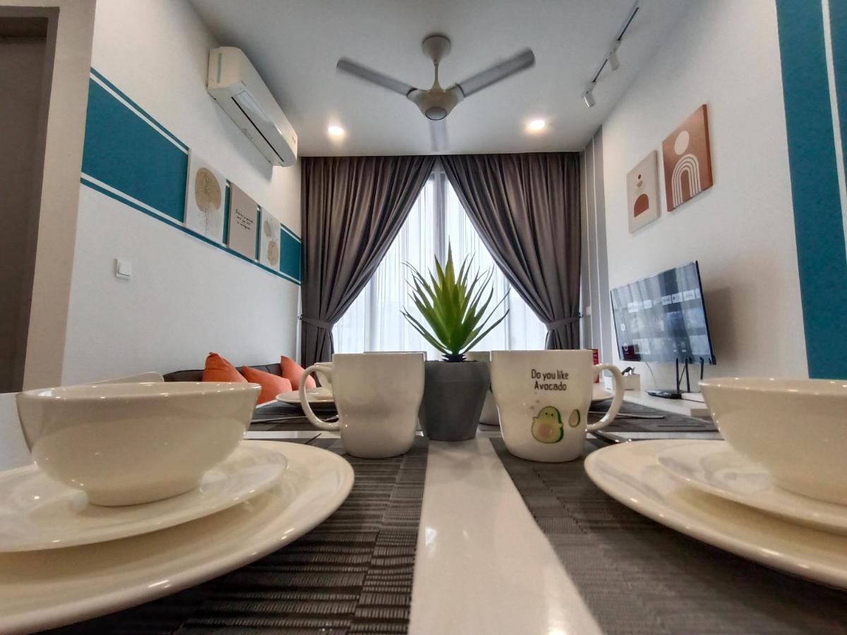 Medini D'Pristine, 3 Min Walk To Legoland, Netflix By Hint Homestay Нусаджайя Экстерьер фото
