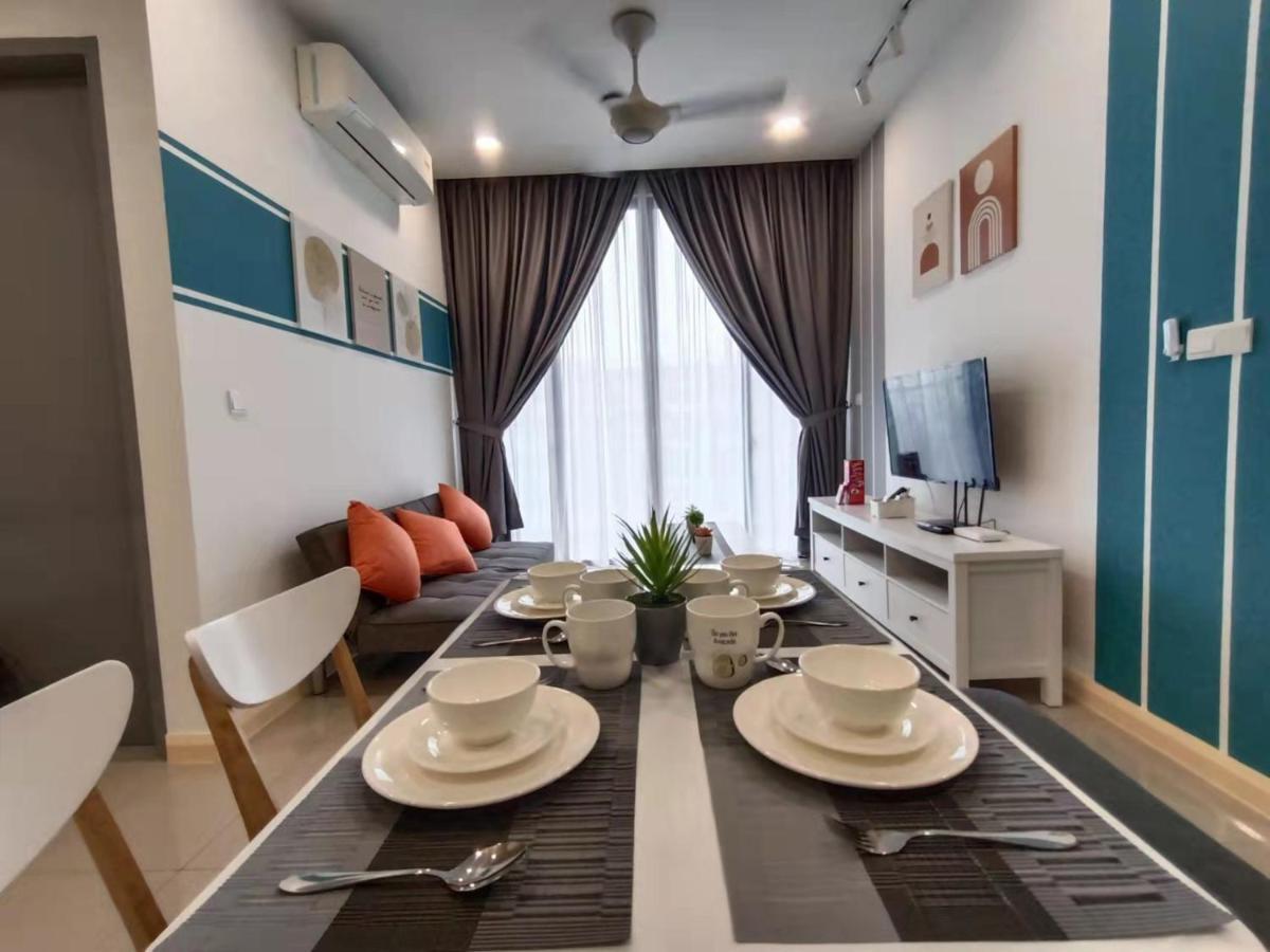 Medini D'Pristine, 3 Min Walk To Legoland, Netflix By Hint Homestay Нусаджайя Экстерьер фото